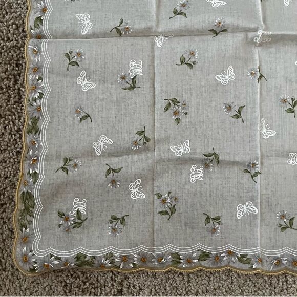 Hanae Mori scarf - Picture 3 of 6